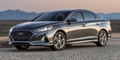 2019 Hyundai Sonata Essential - Heated Seats Main Photo 2019 Hyundai Sonata Essential - Heated Seats